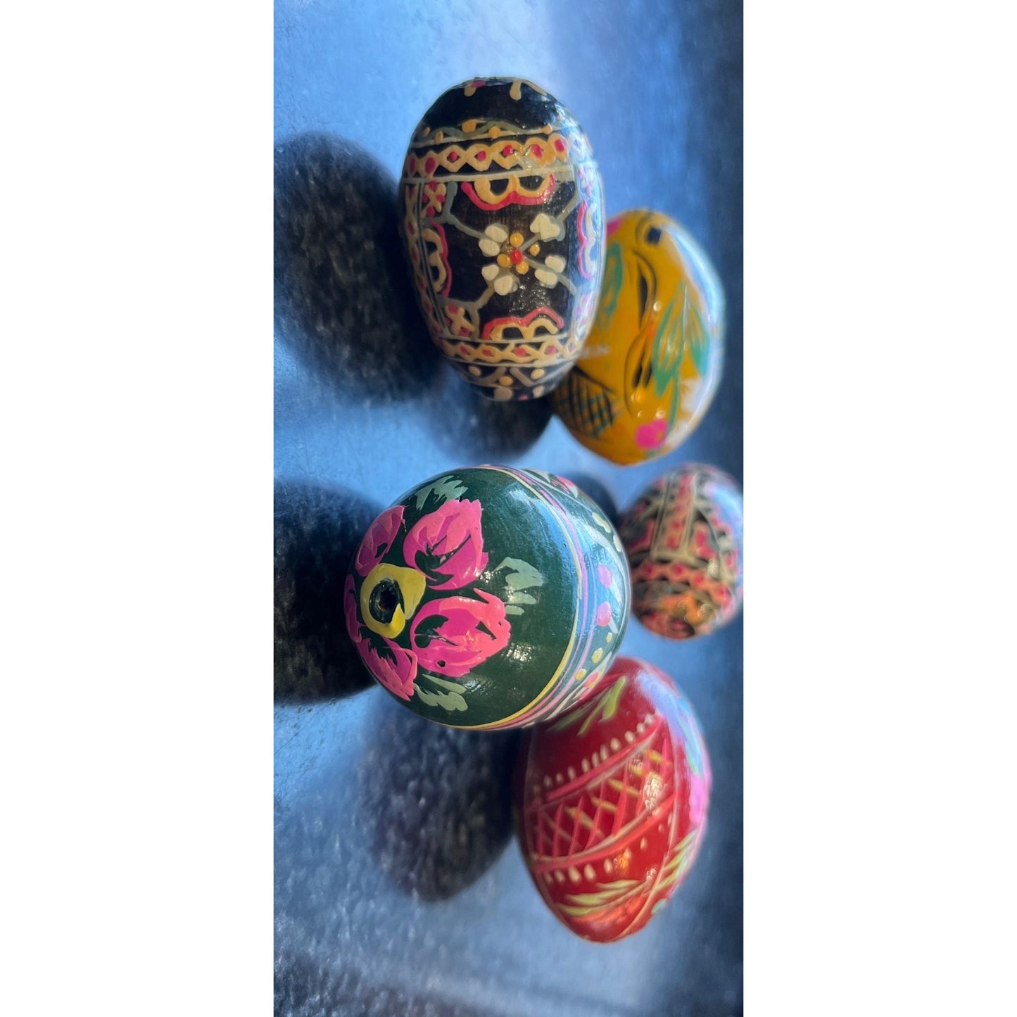 Vtg 1960's Handmade Hand Painted Wooden Eggs Set 5 Easter Gift Ukrainian Traditional Pysanky