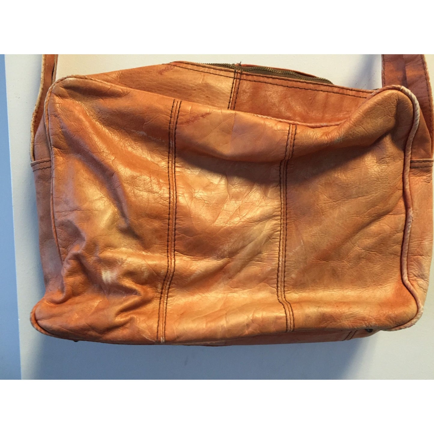 Vintage 1970's Racquet Tennis Handmade Cowhide Leather Shoulder Bag Made In Columbia