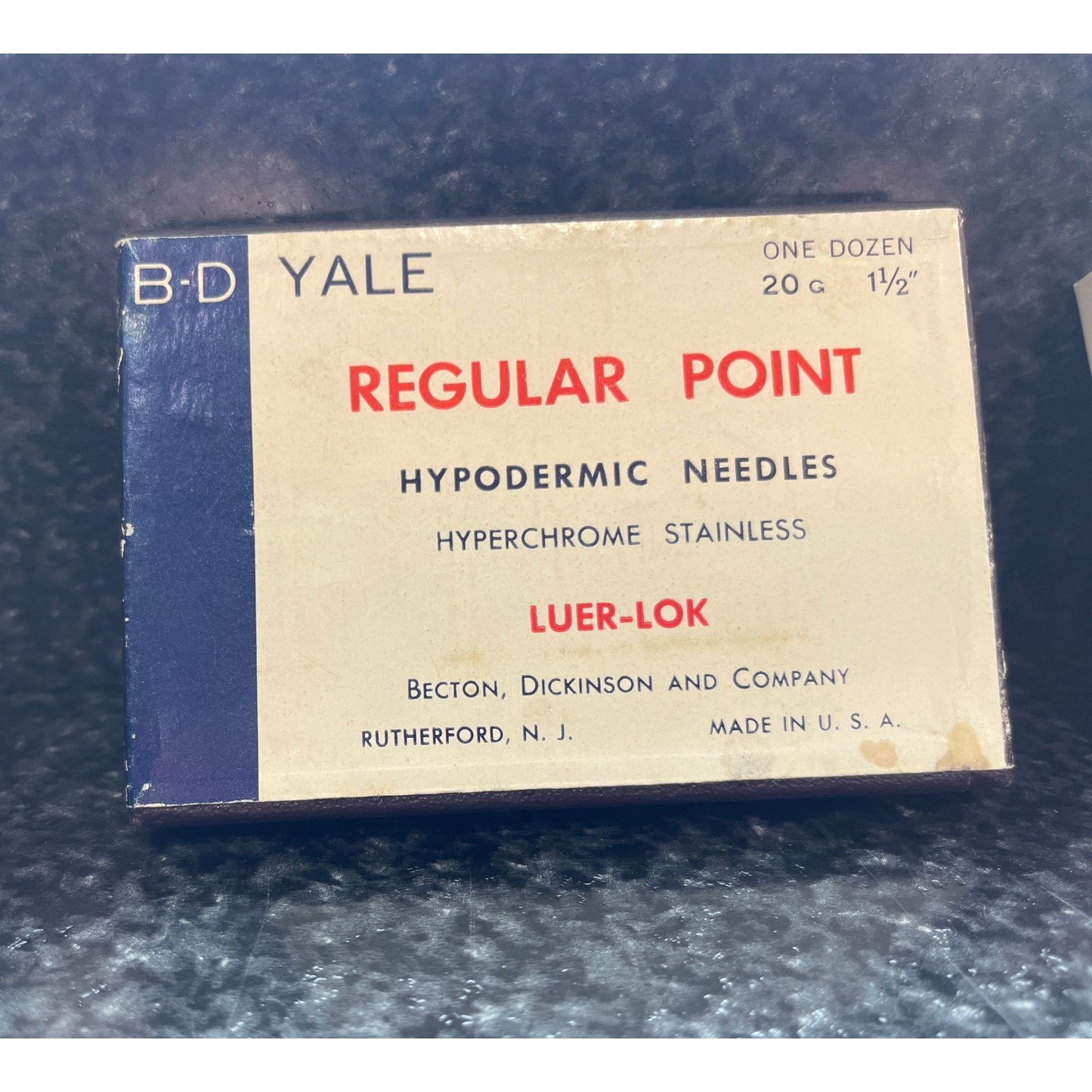 Vintage Box B-D Yale Hypodermic Needles LNR 20 G 1 1/2" 4 Hypodermic Needles