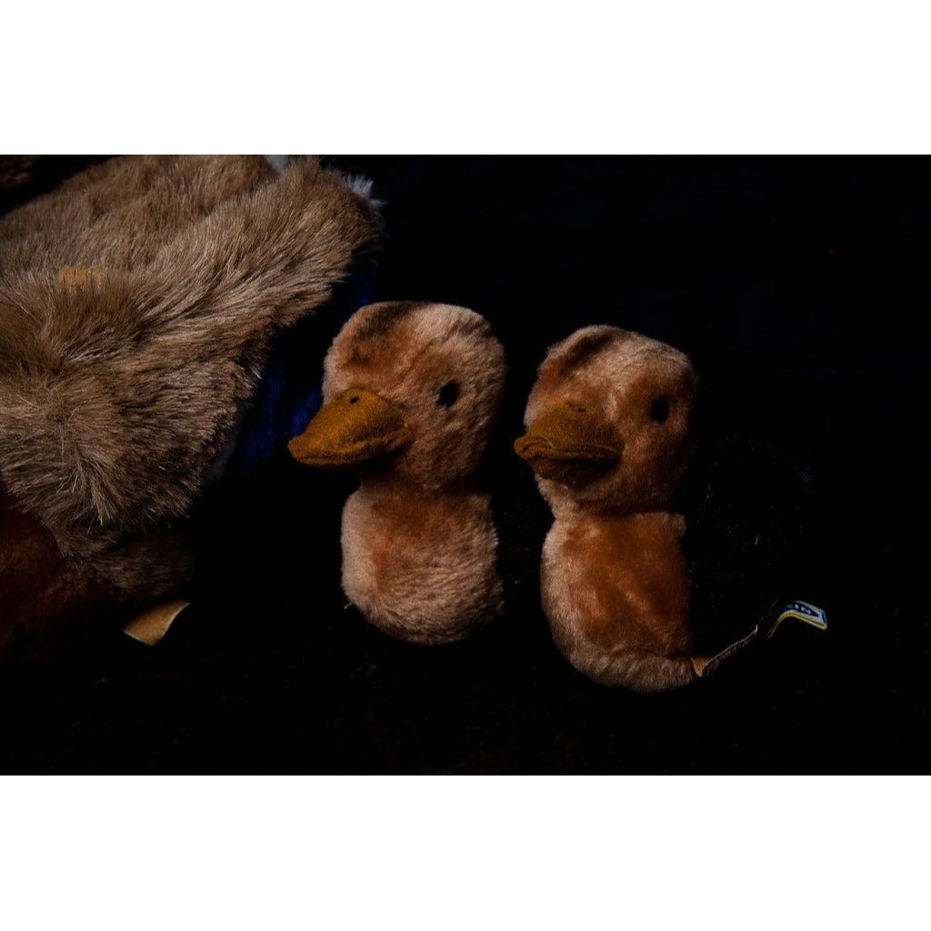 Vintage Duck Mallard R. Dakin Co. 1983 Plush Stuffed Animal With 2 Ducklings Attached NWOT