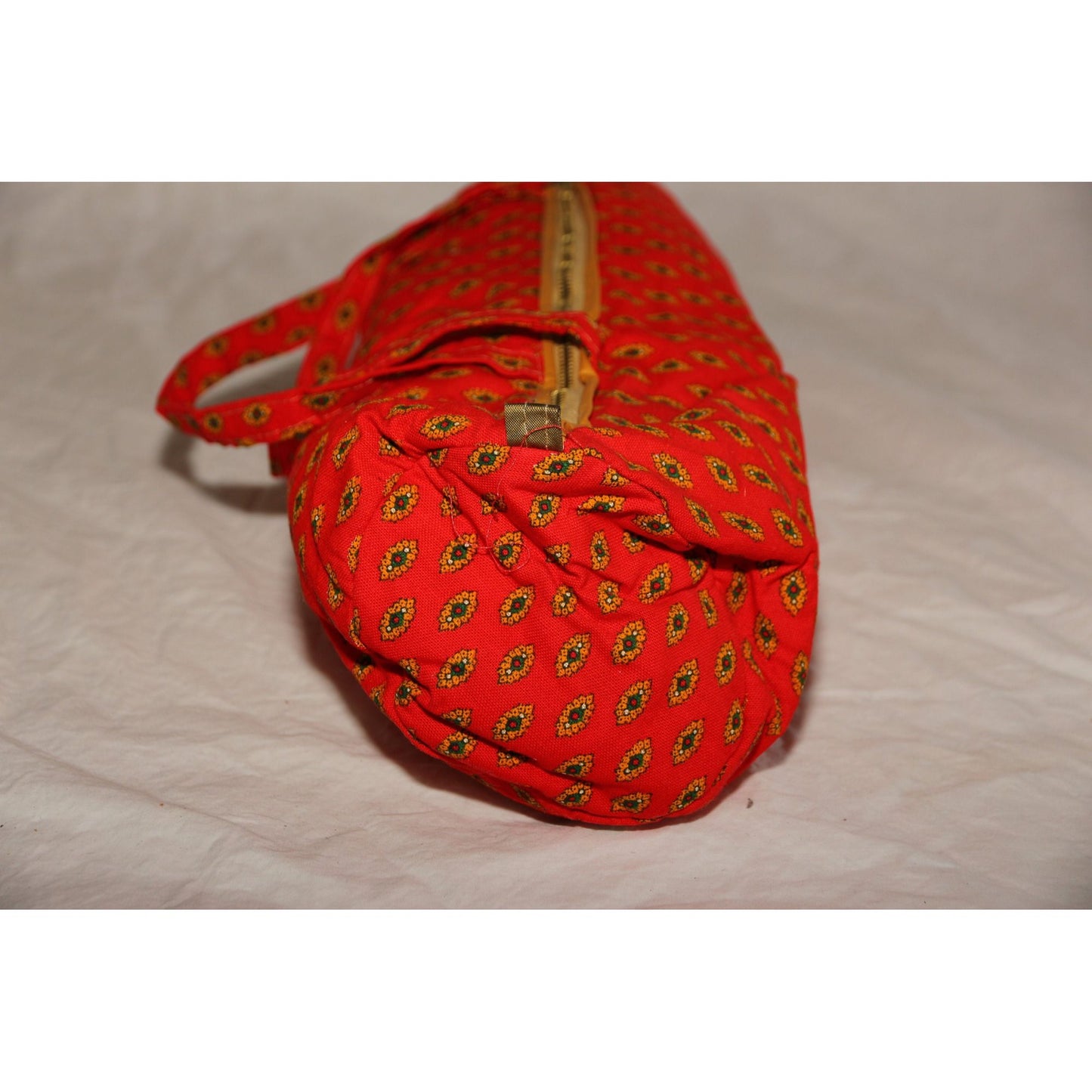 1978 Round Fabric Yarn Carrier Made In France Provincial Print Vintage Purse