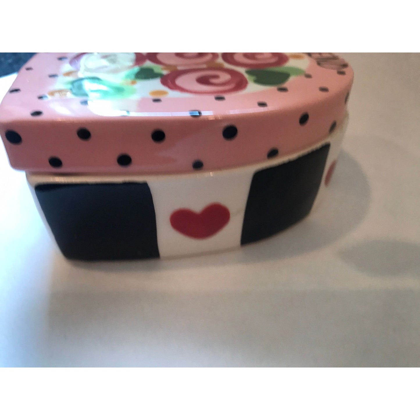 HTF Vintage C Sara 2000 Handpainted Italian Ceramic Heart Shaped Trinket Box Signed