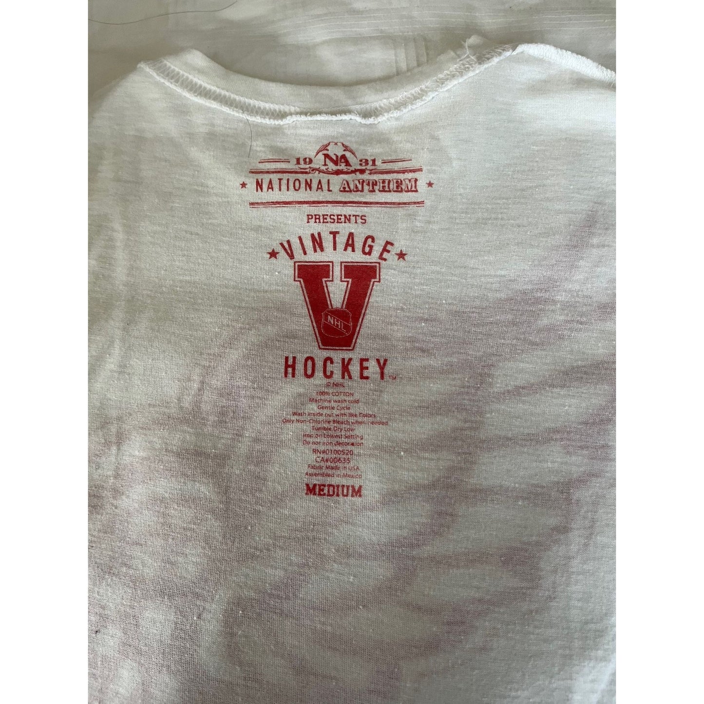 Vtg Women's Detroit Red Wings Hockey White Red T-Shirt 1931 National Anthem Presents Vintage NHL Hockey M