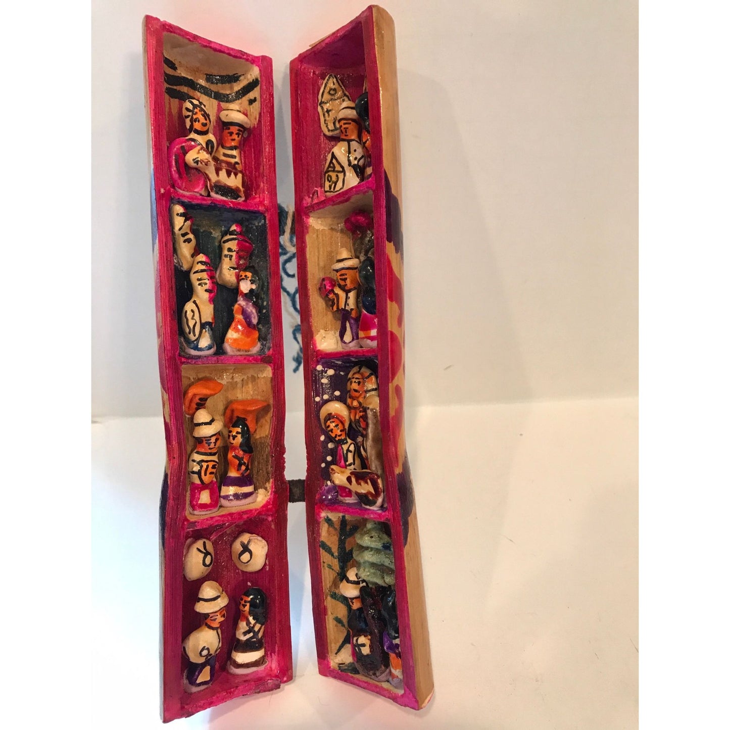 Vtg Peru Retablo Diorama Peruvian Folk Art Wood Folding Tube Sculpture Handmade Collectible Wood Leather Ceramic Yarn Nativity