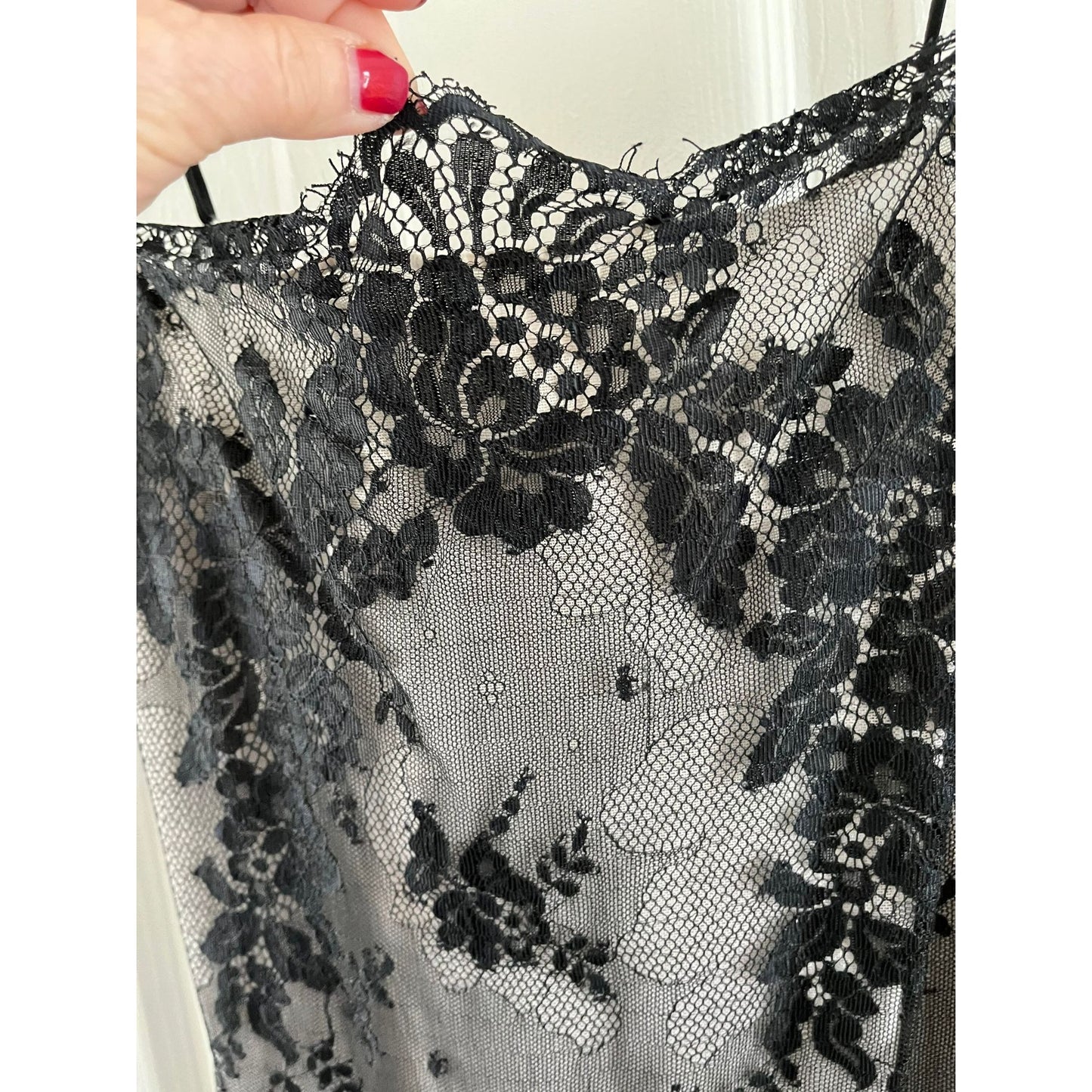 Vtg Cerie Lingerie Black Lace Floral Pattern Front Lined Negligee Size S/P Adjustable Straps