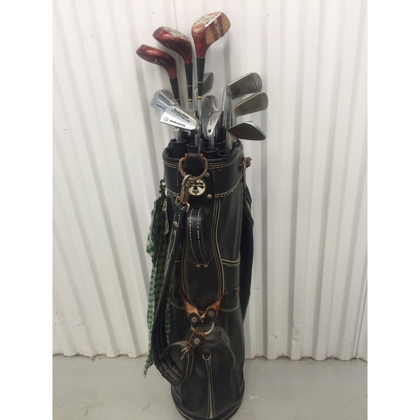 Vtg 1960's Northwestern Golf Co. Golf Folding Rolling Cart / Bag / 13 Clubs / Plastic Tubes / Cowhide Head Covers