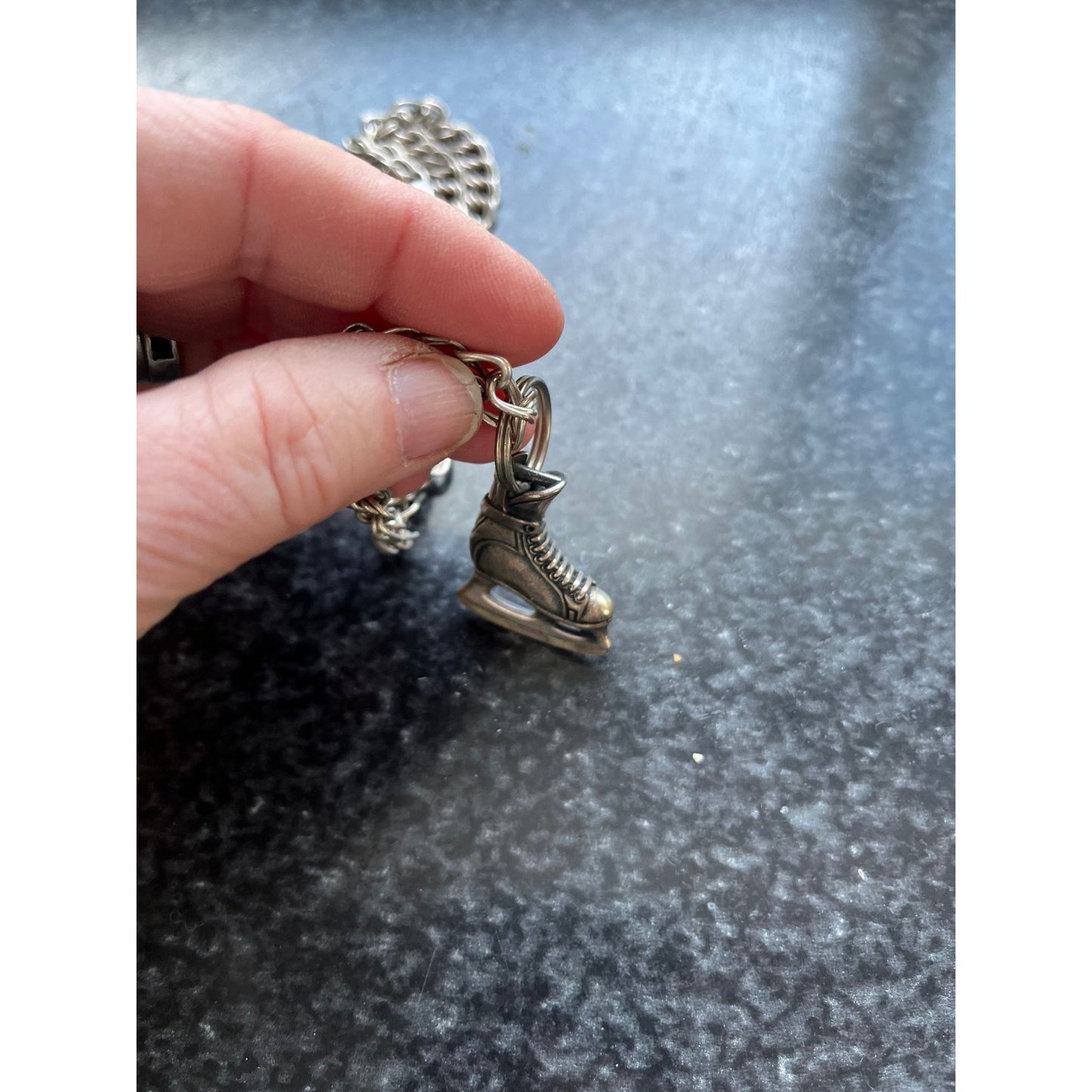 Vtg Silver Tone Hockey Skate Charm Necklace Total 38kg 10" Long With Double Circle Chain Bear Claw Clasp