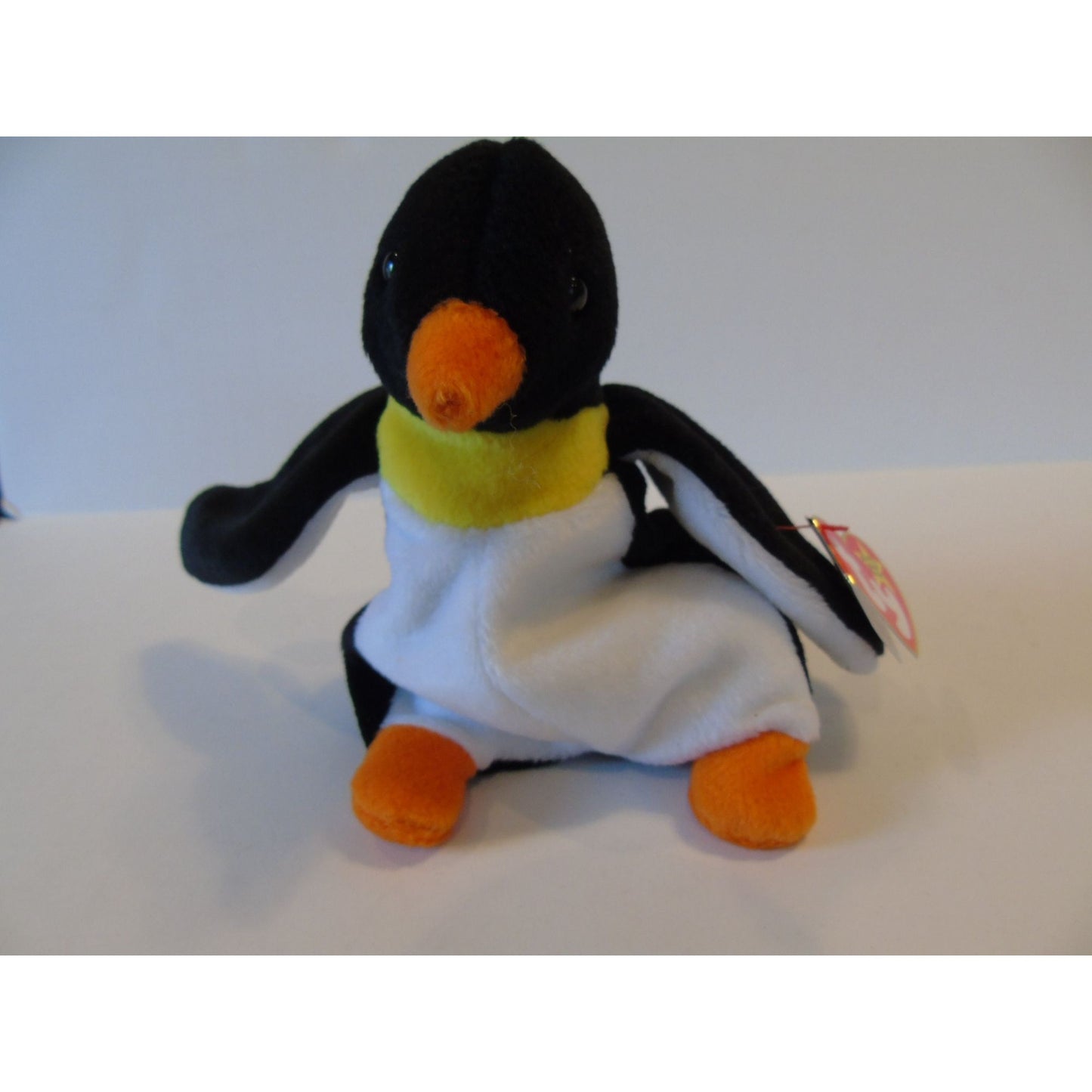 Ty Beanie Babies Waddle The Penguin Birth Date 12-19-95 Style 4075