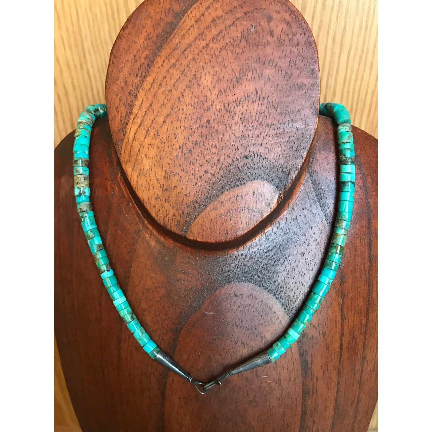 Vintage Graduated Turquoise Disc Necklace - Choker 16 1/2" Length Silver Cone Hook Closure