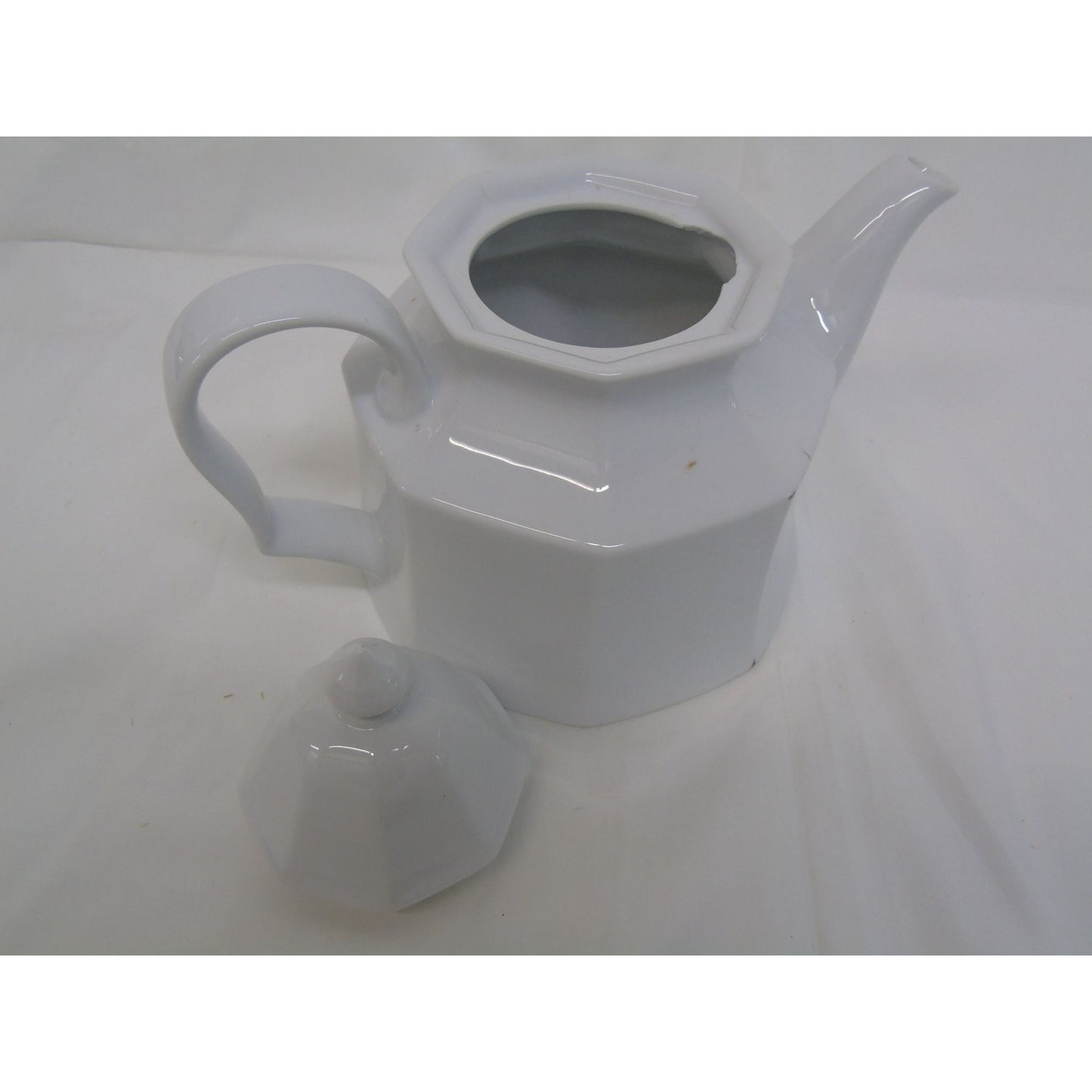 Vintage MAISON BLANCHE By Savoir Vivre Octagon White Coffee Pot Server