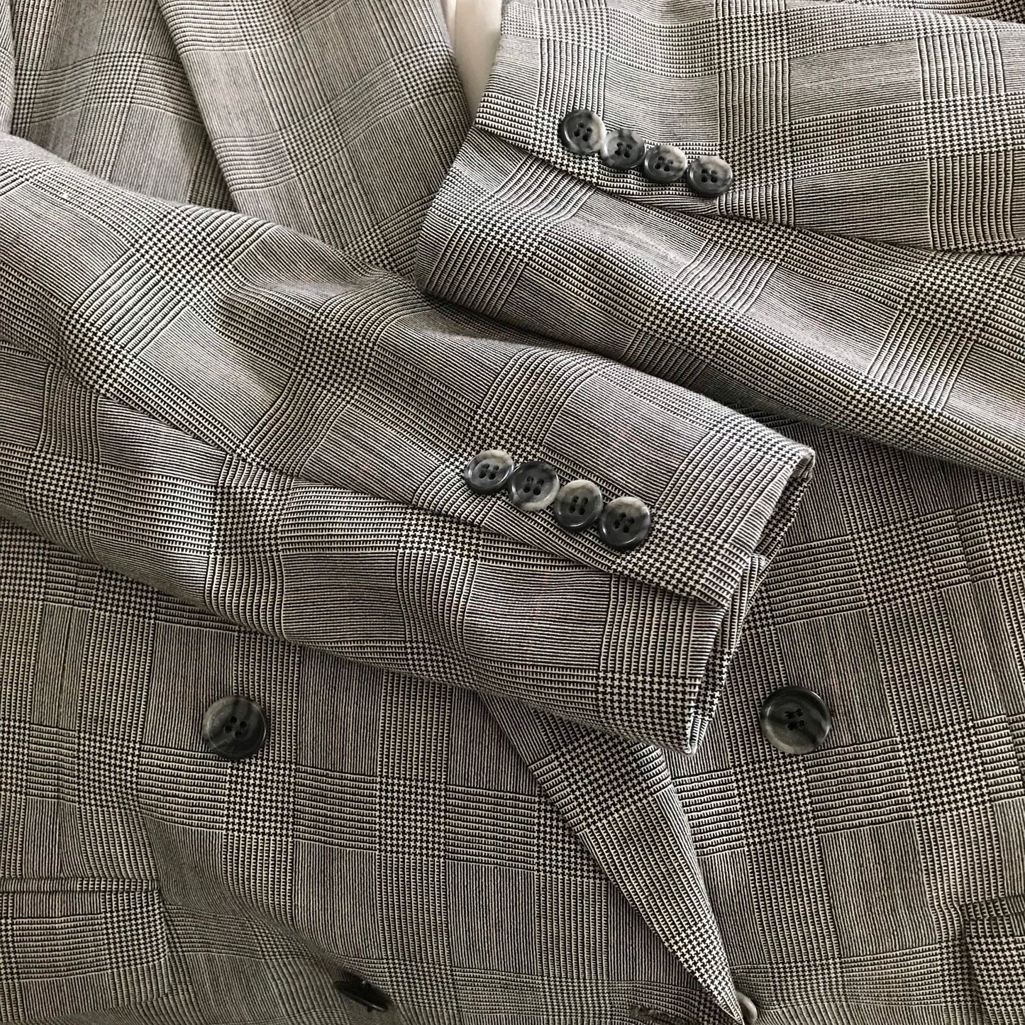 Vintage Men’s Hasting’s Traditions Double Breasted Sport Coat 42R Gray And White Plaid Fully Lined