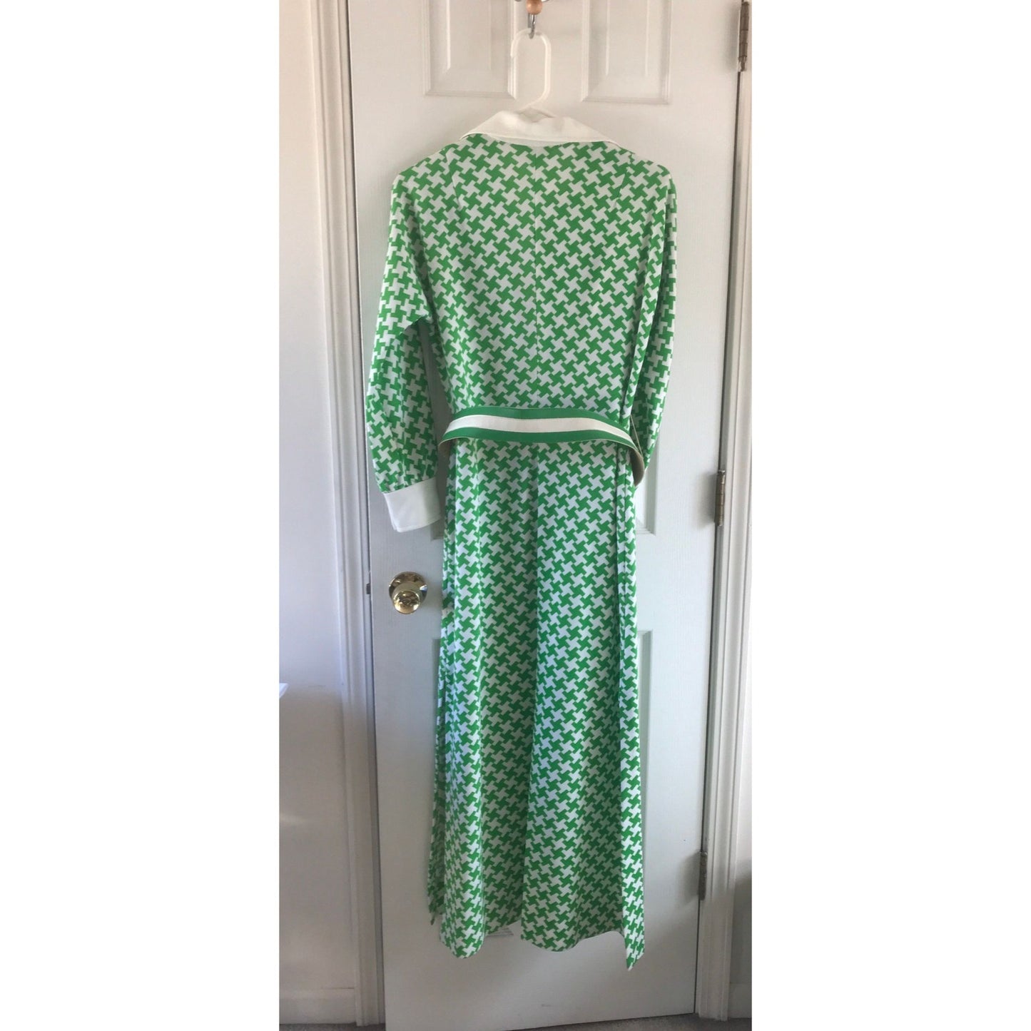 Vtg Maxi Dress Women’s Saks Fifth Avenue Green & White Abstract Pattern 2 Tone Leather Belt Size 14