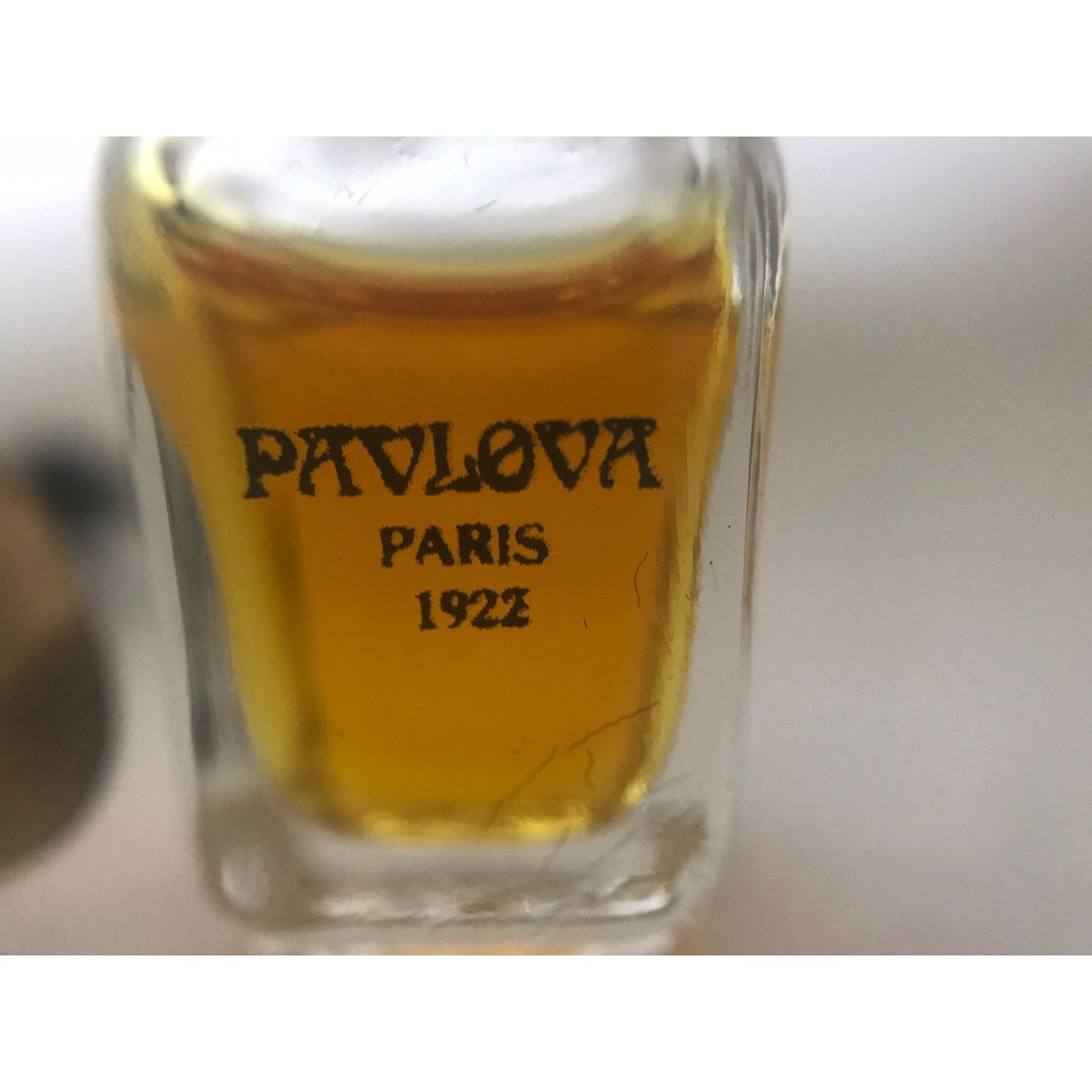 Vintage Pavlova Paris 1922 Cantilène (1976) PARFUM miniature 2 ml Gold Label In Mini Black Satin Sac