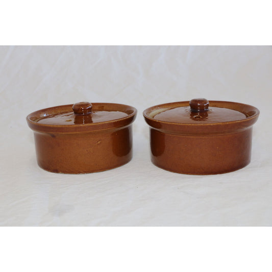 Vtg Pearson's Of Chesterfield 1810 Pair Of Shiny Brown Ceramic Soup Crocks With Lids 8 Oz. Made In England