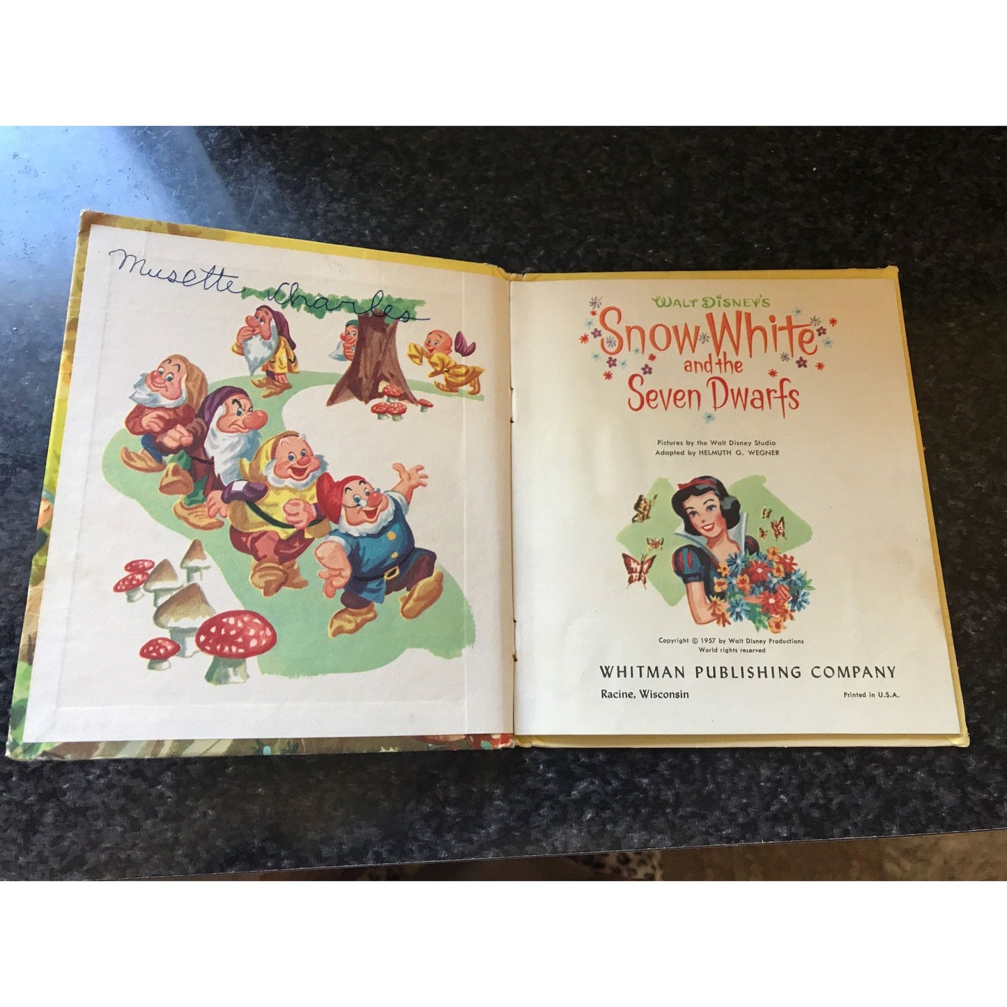 Vtg 1957 Walt Disney's Snow White and the Seven Dwarfs Whitman Tell a Tale Book Nursery Disney Princess